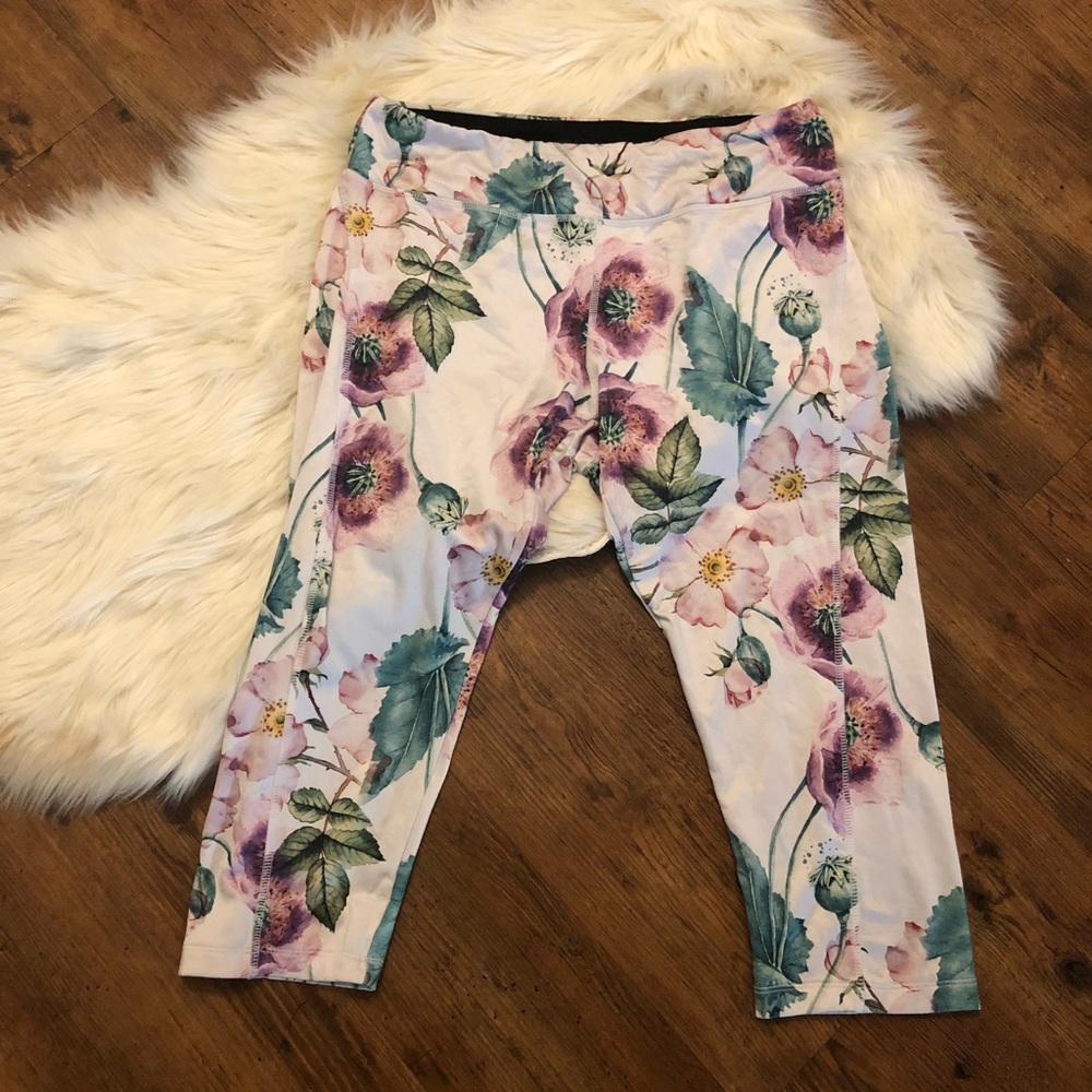 Lularoe Jade Floral Exercise Leggings